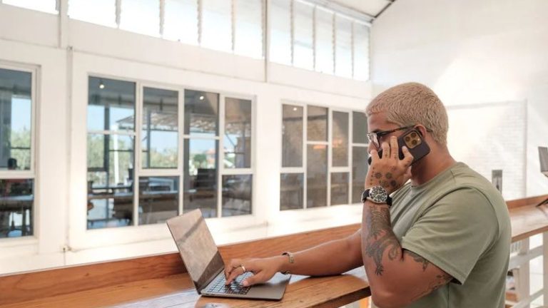 Das Echo der unsichtbaren Feder – Warum wahre Größe oft im Schatten geschrieben steht